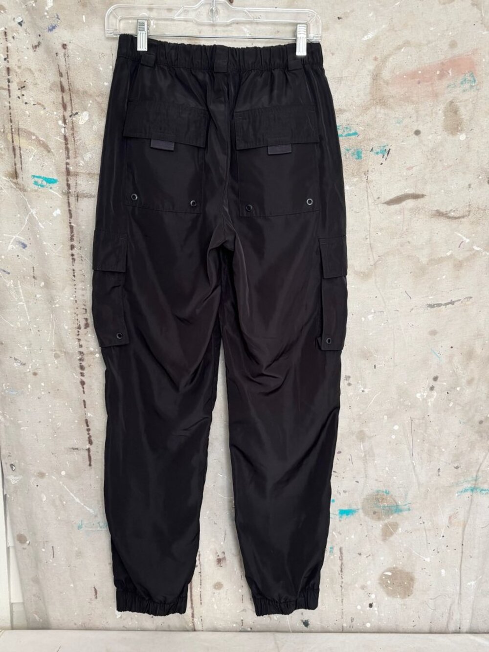 Alo Yoga It Girl Cargo Jogger Pant - Picture 5 of 5